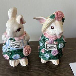 Fitz and Floyd Hand Painted Ceramic Bunny salt and pepper shakers